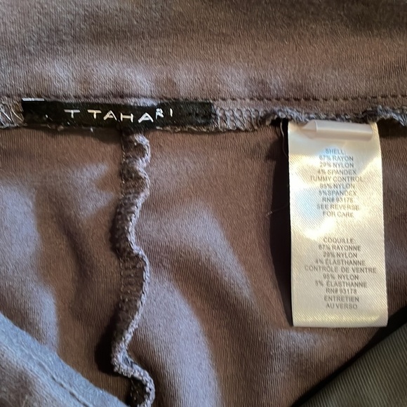 T Tahari Pull-On Pencil Skirt - Picture 5 of 8